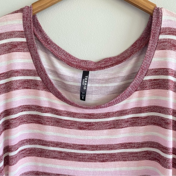 Torrid Women's Sleep Shirt Burgundy/Pink/White Size 5 - Picture 5 of 10